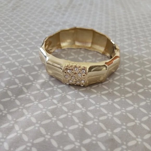 Bracelet Jewelry bundle 9 Bracelets - Picture 3 of 10